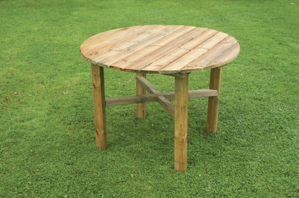 NEW ABBEY ROUND TABLE WOODEN PRESSURE TREATED (1. diaeter x 0.72m)
